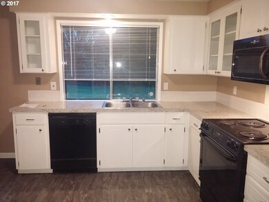 6413 NE 52nd St, Vancouver, WA 98661 - photo 4