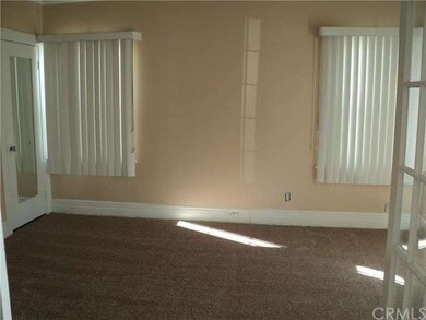 2217 S Bronson Ave unit 1, Los Angeles, CA 90018 - photo 6