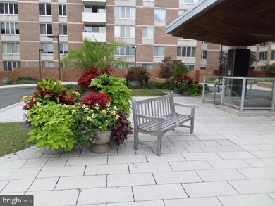 Van Ness East unit 930, Washington, DC 20008 - photo 2