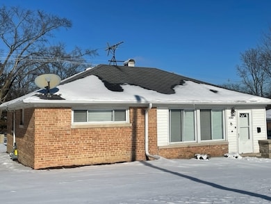 16 Sauk Trail, Park Forest, IL 60466 - photo 2