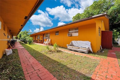 129 SE 5th St, Hallandale Beach, FL 33009 - photo 5