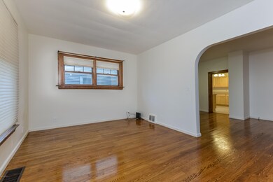 004-photo-living-room-6065938