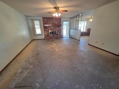 405 Sunbeam Ave, Alamogordo, NM 88310 - photo 4
