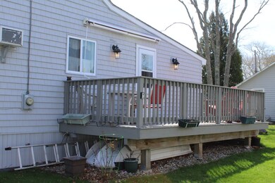 13 Blueberry Rd, Buzzards Bay, MA 02532 - photo 2