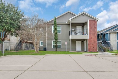 6122 W Mount Houston Rd unit B, Houston, TX 77088 - photo 3