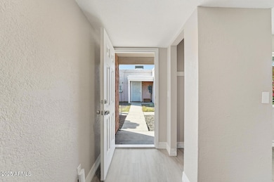 2847 N 46th Ave unit 10, Phoenix, AZ 85035 - photo 5