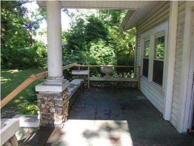 230 Lakeview Dr, Rossville, GA 30741 - photo 7