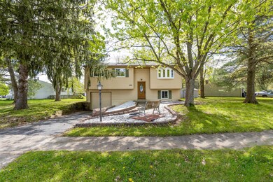 590PickeringtonHillsDr.-1