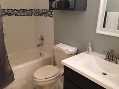 504 Pine Sisken St, Laredo, TX 78045 - photo 4