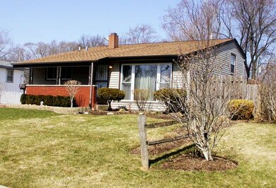 102 San Juan Rd, Carpentersville, IL 60110 - photo 4