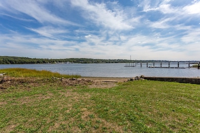 2714 Riverside Ave, Somerset, MA 02726 - photo 7