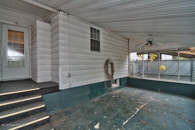 83 E Vaughn St, Kingston, PA 18704 - photo 7