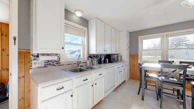 298-Russell-St-Lewiston-ME-04240-0103202