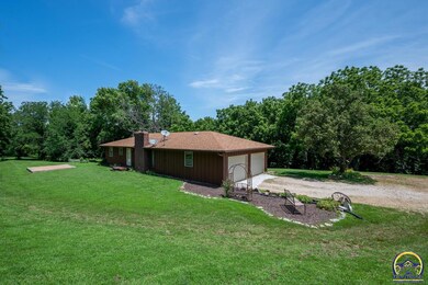 11947 Highway K4, Maple Hill, KS 66507 - photo 5