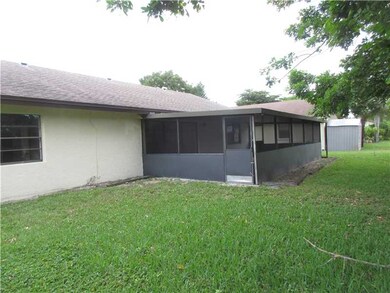 9410 Richmond Cir, Boca Raton, FL 33434 - photo 2