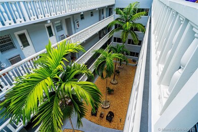 329 SE 3rd St unit 502P, Hallandale Beach, FL 33009 - photo 4