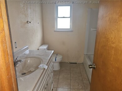 321 17th St, Dunbar, WV 25064 - photo 7