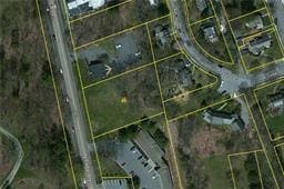 131 N Cedar Crest Blvd, Allentown, PA 18104 - photo 2