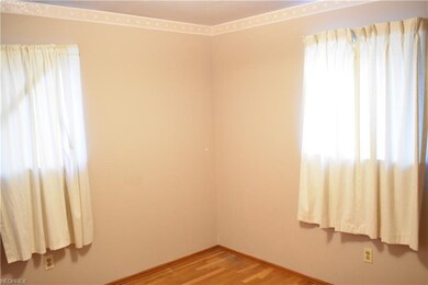 4620 Andover Ave, Lorain, OH 44055 - photo 7