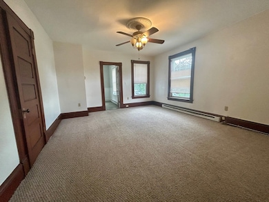 237 Water St unit 2R, Clinton, MA 01510 - photo 5