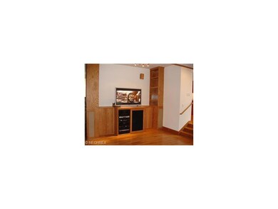 Entertainment Center in Den