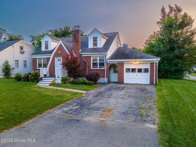 2-web-or-mls-2093Caldicott-2