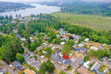 614 Se Port, Lincoln City, OR 97367 - photo 2