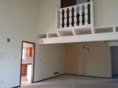 10168 Edelweiss Cir, Shawnee, KS 66203 - photo 2