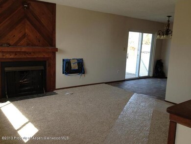 697 E 9th St, Craig, CO 81625 - photo 2