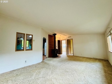 179 Outer Dr, Florence, OR 97439 - photo 5