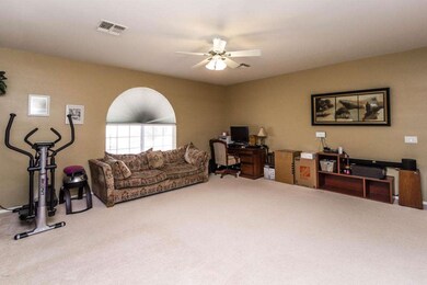 880 W Laredo AZ-22