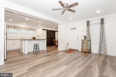 305 W Uwchlan Ave unit 78, Downingtown, PA 19335 - photo 4