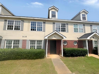 838 Store House Ct unit C, Monroe, GA 30655 - photo 2