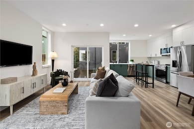 1913 A N 120th St, Seattle, WA 98133 - photo 5