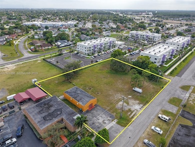 14551 Carver Dr, Richmond Heights, FL 33176 - photo 2