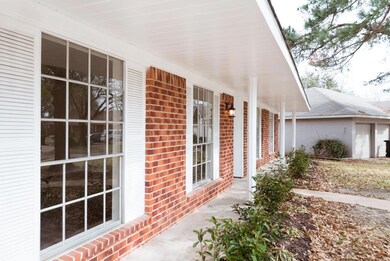 5818 Par Four Dr, Houston, TX 77088 - photo 3