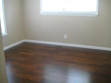 117 N Midway Dr, Tunnel Hill, GA 30755 - photo 2