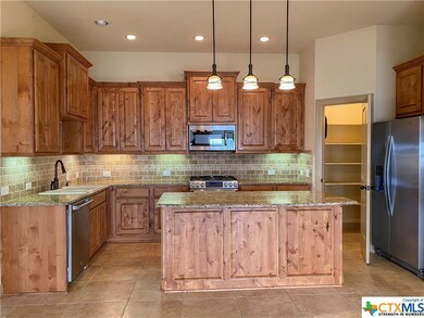 1625 Mikula Place, New Braunfels, TX 78130 - photo 6