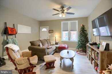 129 N 5th St, Columbia, PA 17512 - photo 3