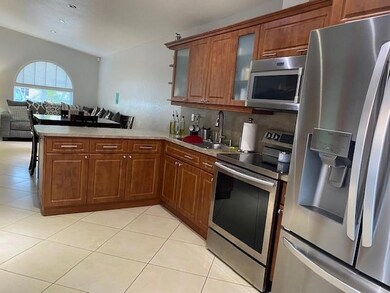 3355 W 68th St unit 121, Hialeah, FL 33018 - photo 2