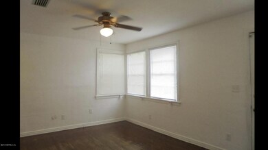 9749 Macarthur Ct N, Jacksonville, FL 32246 - photo 4