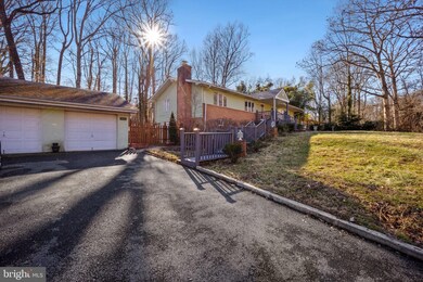16321 Lea Dr, Bowie, MD 20715 - photo 3