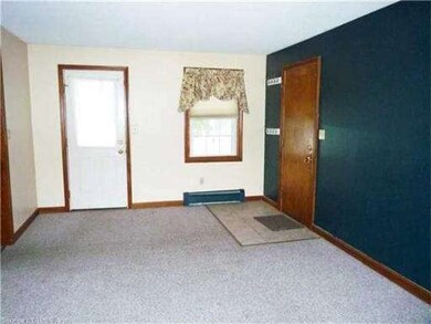 1 Valley View Cir, Enfield, CT 06082 - photo 3