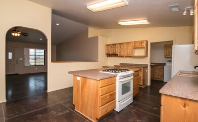 005_Kitchen