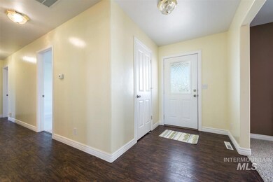 405 W S 7th St, Homedale, ID 83628 - photo 6