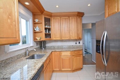 871 Gates Ave, Piscataway, NJ 08854 - photo 6