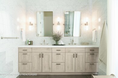 TRI_Tributary Cabin Master Bathroom 2