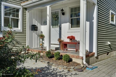 96 Mohegan Rd Manasquan NJ-large-010-16-