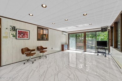 118 Canoe Brook Dr, Hawley, PA 18428 - photo 5