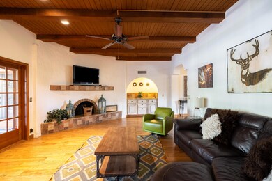 8460 E. Pepper Tree Ln-4